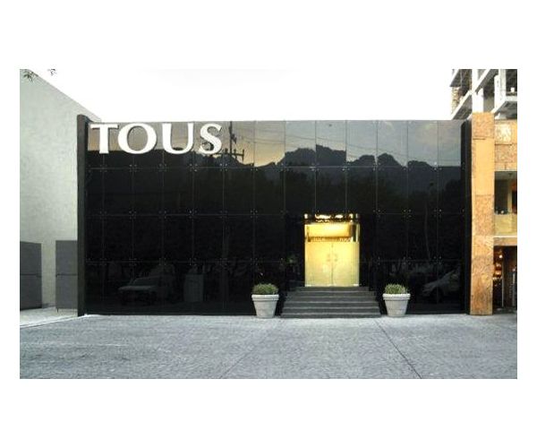 1520 Palacio de Hierro León