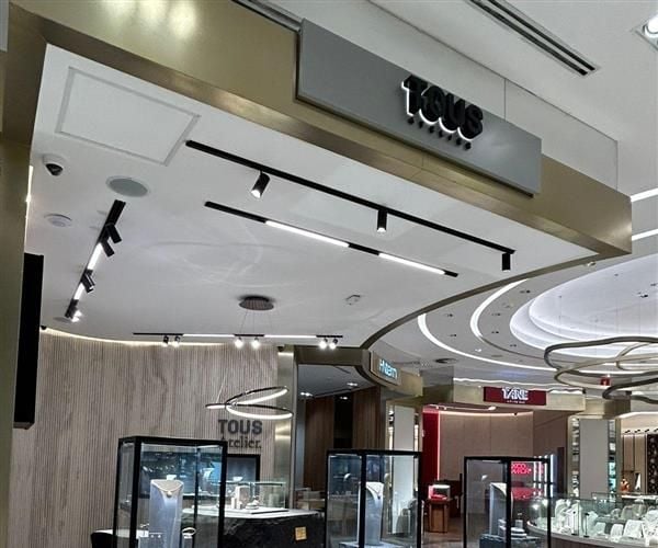 1534 Atelier Palacio de Hierro Le&oacute;n