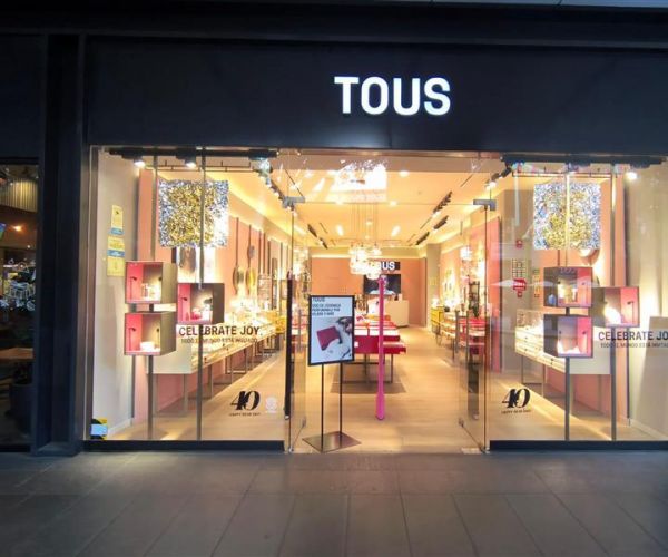 TOUS C.C. La Perla Boutique