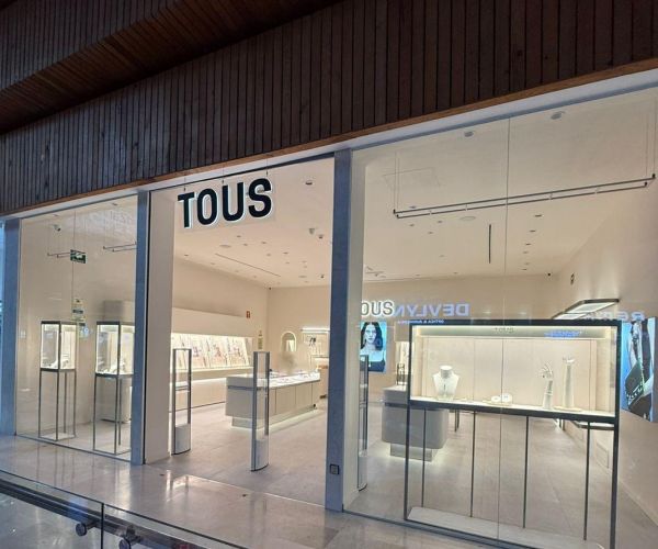 1608 Tous CC Plaza Patria