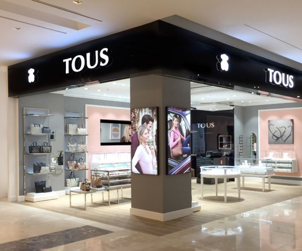 C.C PUERTO PARAISO LOS CABOS